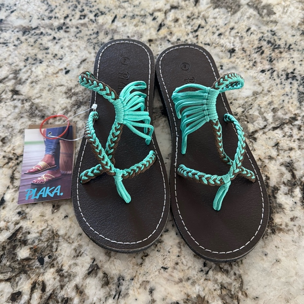 Plaka Sandals